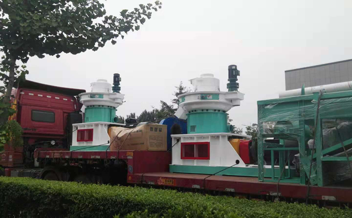 時產量2-3噸生物質香蕉视频毛片設備已裝車完成，準備發往浙江溫州